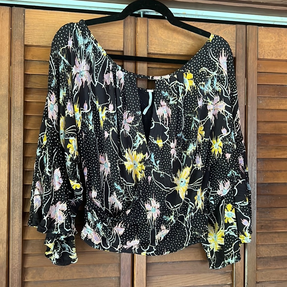 Free people top size M